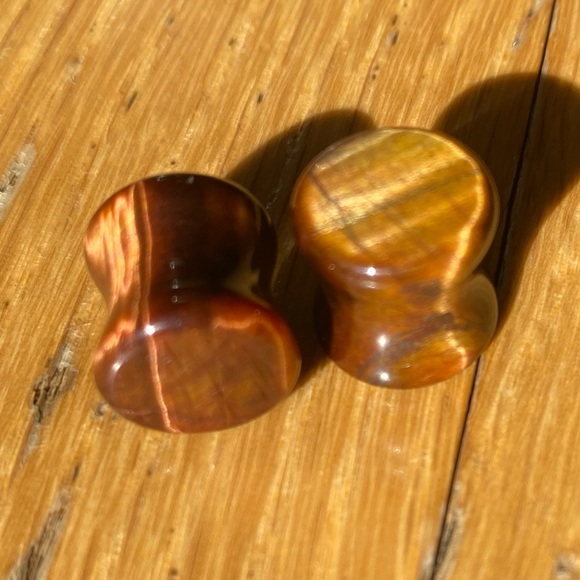 7 pairs 00 flailed tunnels plugs plus 7 single tunnels gemstone - Picture 4 of 11